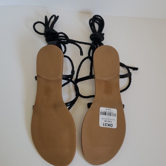 NWT Le Chateau Braided Lace-up Sandals - Picture 5 of 8